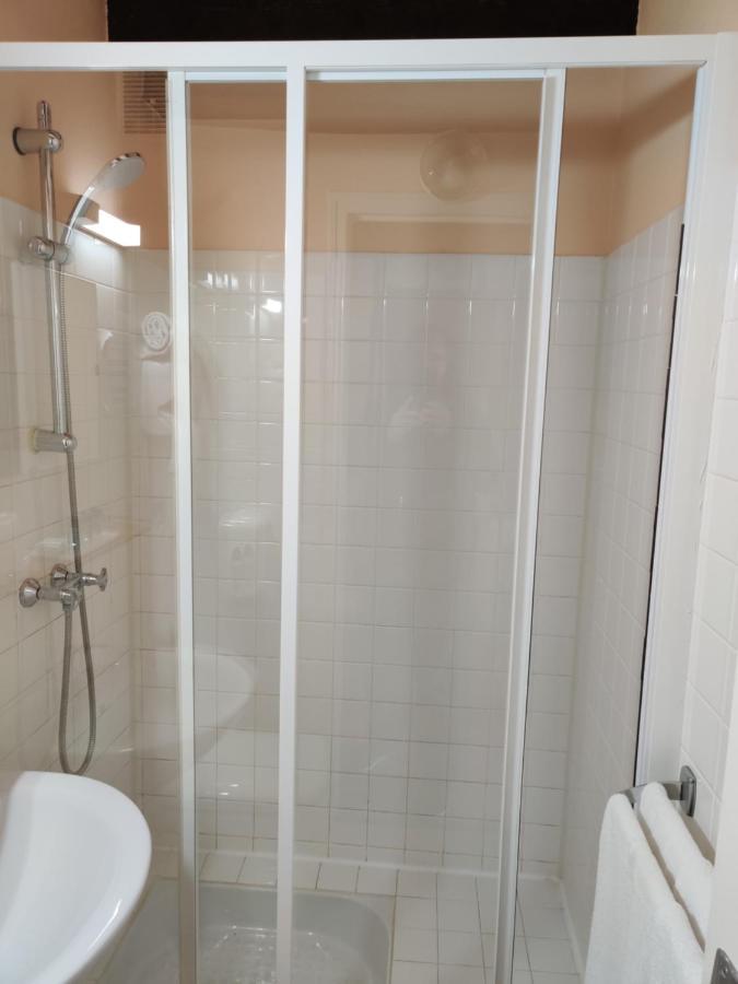 Mont-Dol Hotel Du Tertre מראה חיצוני תמונה